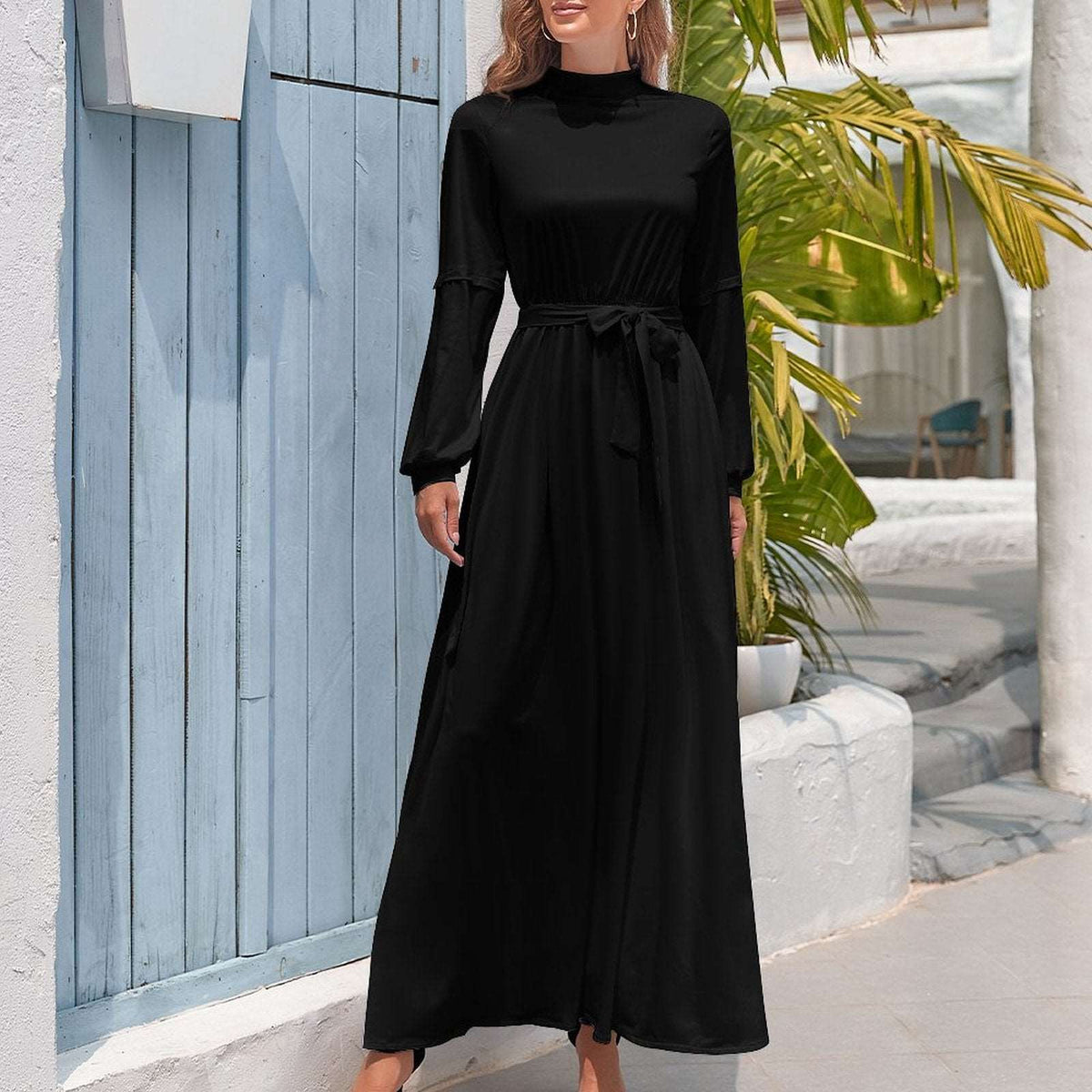 Chic Black Maxi Dress with Long Sleeves: Perfect for Every Occasion