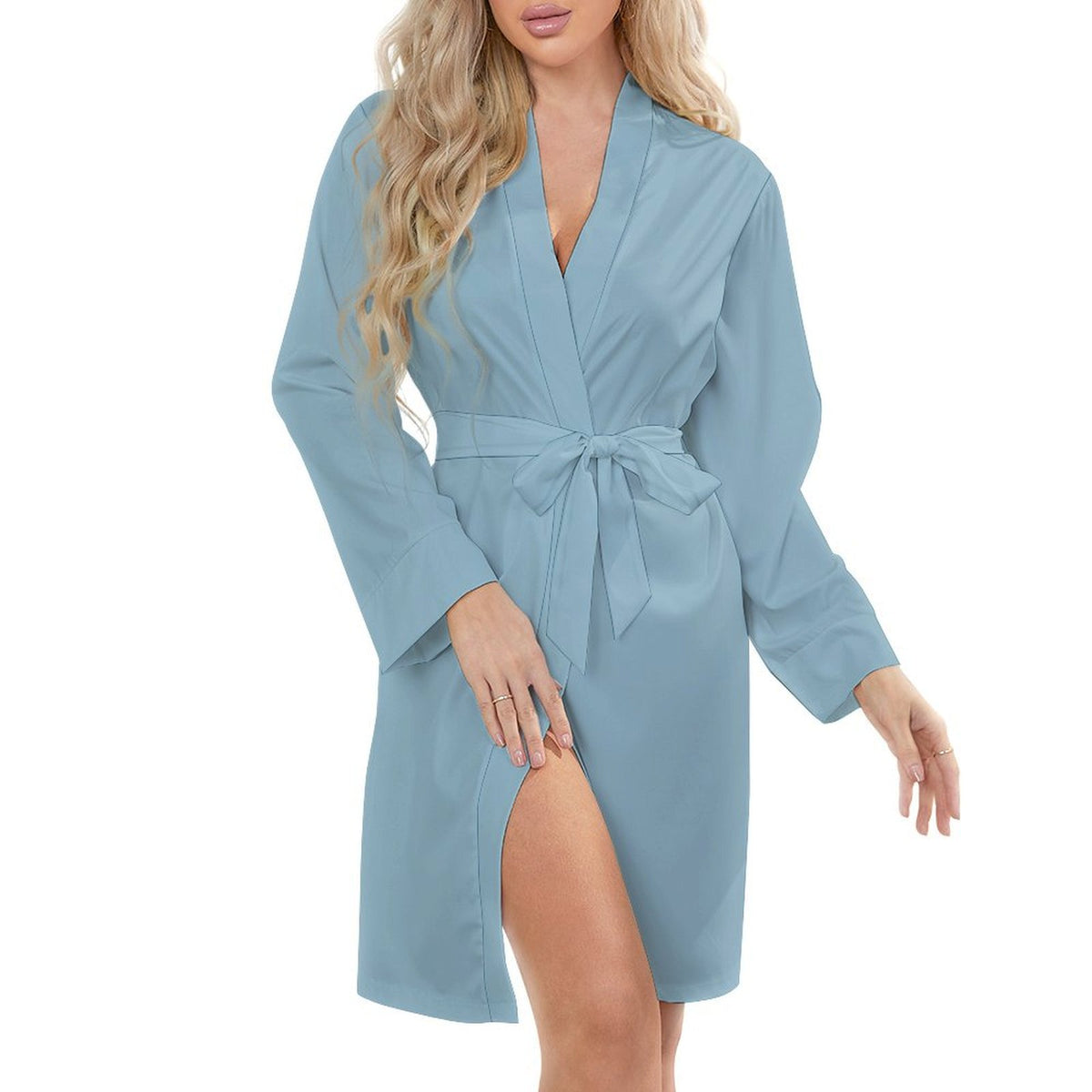 Classic Long-Sleeve Women’s Bathrobe - Lightweight and Stylish.