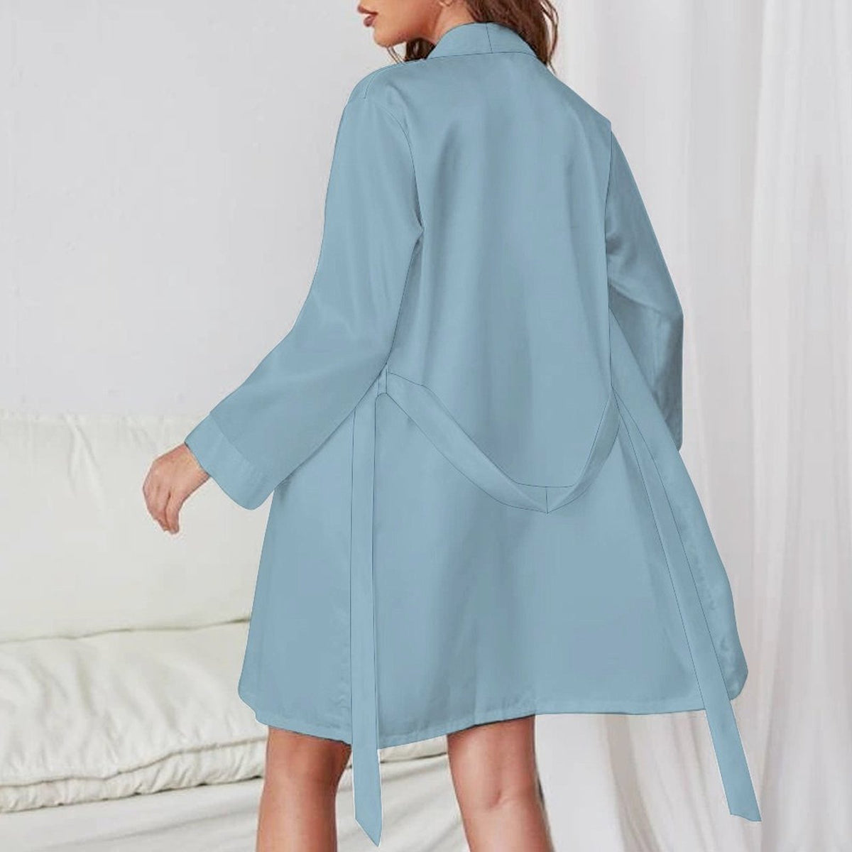 Classic Long-Sleeve Women’s Bathrobe - Lightweight and Stylish.